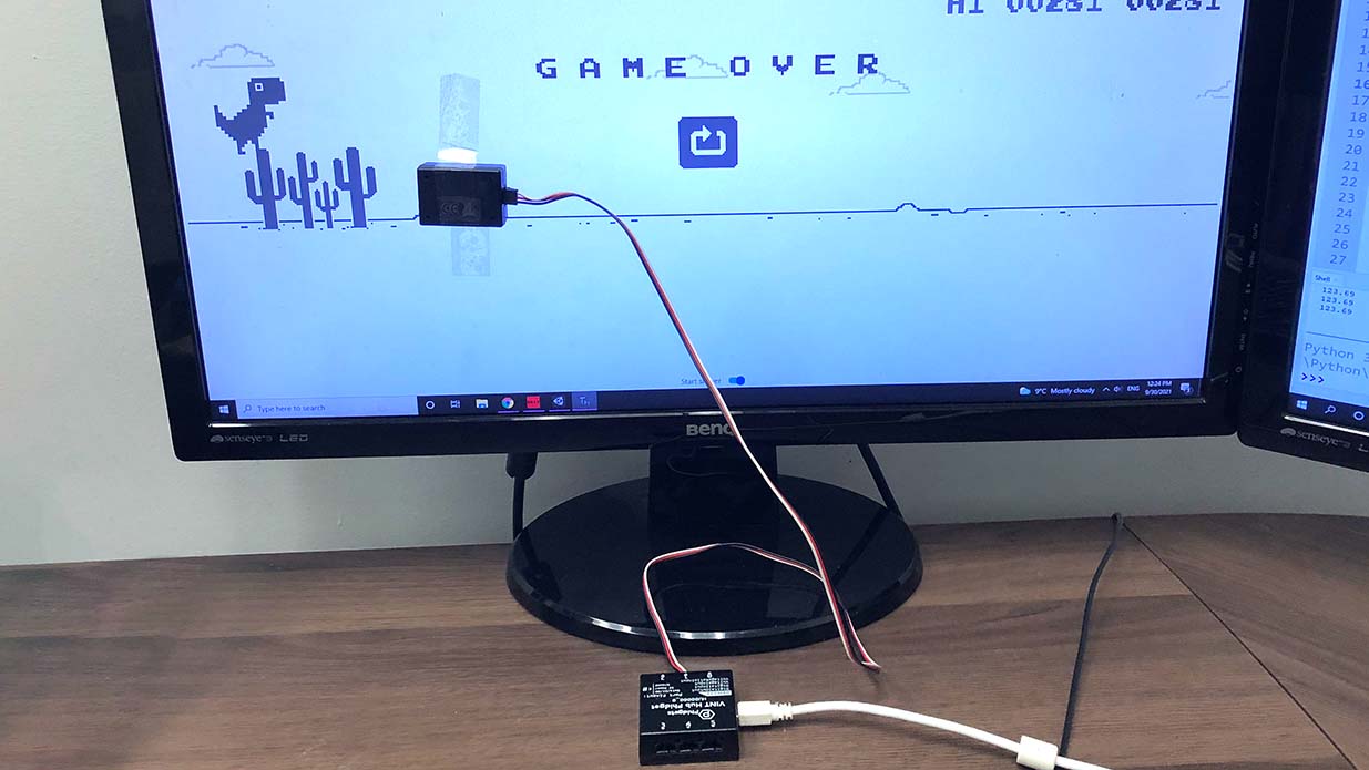 IoT Auto Play Dinosaur Game via Webduino